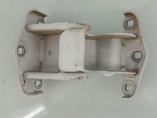 Charniere de porte arriere