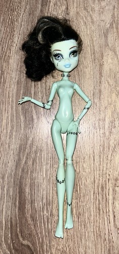Poupée monster high - monster,