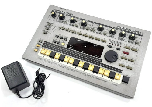 Roland 303 groovebox - mc-303,