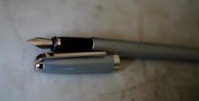 STYLO PLUME S.T. DUPONT FIDELIO METAL GUILLOCHE - PLUME EN OR MASSIF 14 CARATS