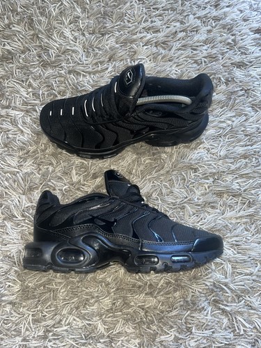 Nike full black t41 - tn,