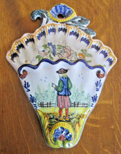 Ancienne Bouquetière tulipier murale vide poche en faïence de Nevers polychrome