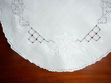  napperon  rond coton  brodé roses d 22,5