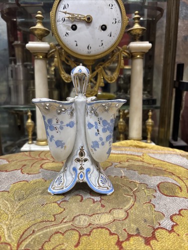 Ancienne bouquetiere - ancienne,
