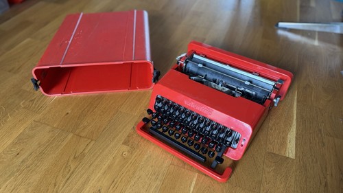 Olivetti valentine red - valentine,