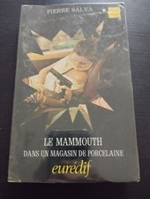 Le mammouth dans un magasin de