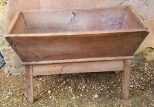 Ancien pétrin en bois