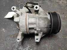 Compresseur clim TOYOTA YARIS
