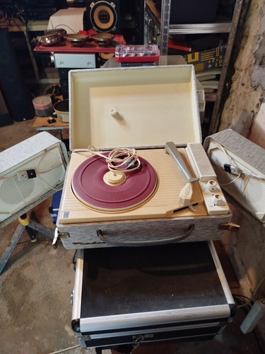 Tourne disque radiola vintage - tourne,