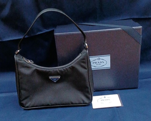 Prada edition 2005 - re-edition,