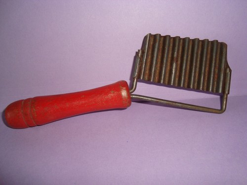Vintage 1950 wood red - wood,