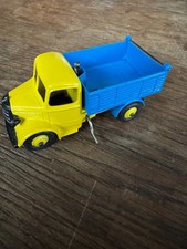 DINKY TOYS  BEDFORD END TRIPPER REF 410 (25M)  MADE IN ENGLAND MECCANO LTD
