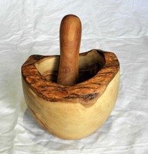 Mortier en bois d'olivier et