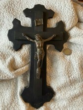 Très beau crucifix  en mémoire de Pierre COLPIN VOIR BIOGRAPHIE CI DESSOUS