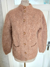 GILET BEIGE POILU FAIT MAIN TAILLE 42 NEUF