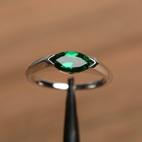 Bague solitaire simulée