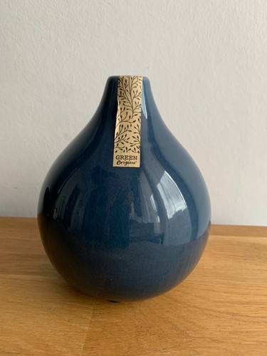 Vase neuf en - 15,