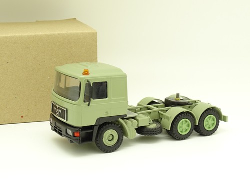 Conrad man f90 - 1/50,