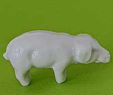 FEVE ancienne Allemande LE VERRAT  Porcelaine   Long.3,5cm PORTE VEINE/CHANCE