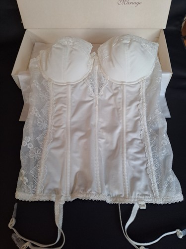 Joli bustier guêpière - , en