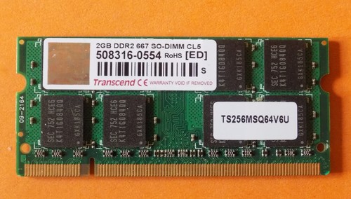 Une barrette ram ddr2 - de, gb