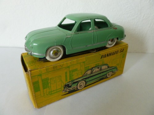 Peu courante panhard dyna - peu,