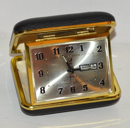 Ancien petit réveil