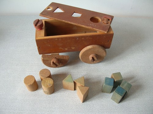 Ancien jouet jeu éveil en - jeu, d'éveil