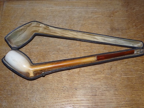 Belle grande pipe ancienne - belle,