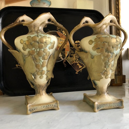Paire vase sur - sur, pied/amphora