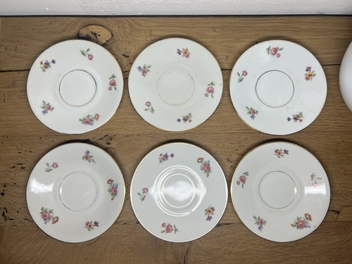 Lot soucoupes assiettes - 6,