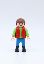PLAYMOBIL ENFANT garçon t-shirt vert et gilet rouge - Tracteur citerne 3066 