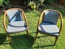 deux fauteuils de marque baumann