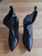 bottines noires T38 neuves