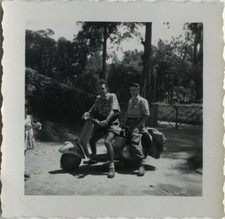 PHOTO ANCIENNE - VINTAGE SNAPSHOT - VESPA SCOOTER TRANSPORT VOYAGE -MOTORCYCLE 3