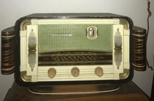 Poste radio ancien 1955 - poste,