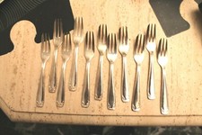 11 fourchettes à huitres