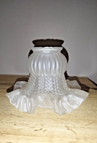 Ancien abat jour tulipe - abat-jour, en
