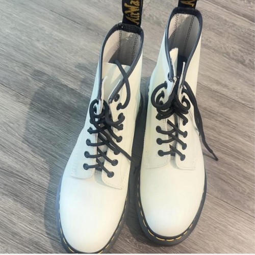 Never worn 1460 - worn, dr