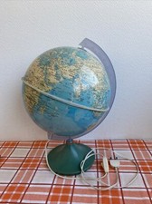 ancien globe terreste lumineux