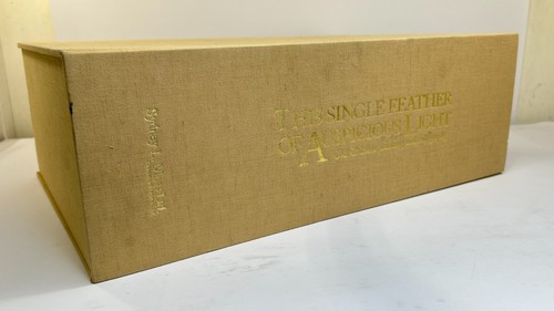 The single feather - single, of