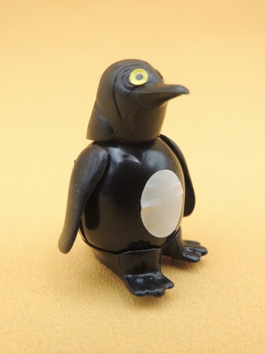 Kinder surprise pinguin - -,