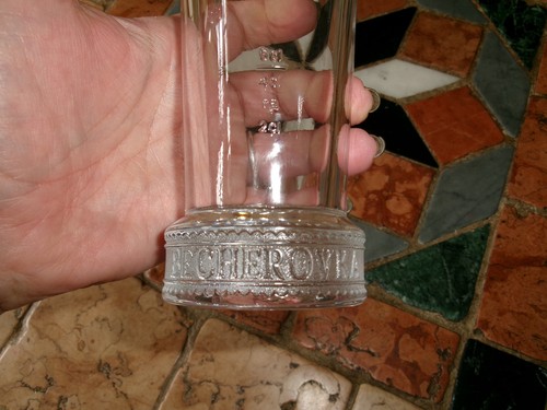 Verre liqueur becherovka - verre,
