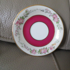 sous tasse en porcelaine de