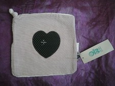 Doudou plat coeur raye marron bordeaux pois little officer OBAIBI OKAIDI 