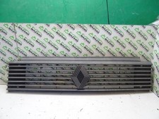 Calandre RENAULT B110