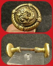 Poignée porte Bronze décor au dauphin Authentique XVIIIe- XIXe Siècle 