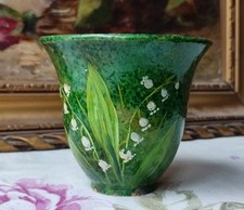 ANCIEN GOBELET EN TERRE CUITE VERNISSÉE DÉCOR MUGUET PEINT SIGNÉ  LUROY