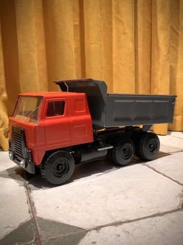 Camion voiture étain - camion,