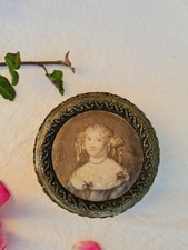 ANCIENNE PETITE BOITE RONDE CARTON PUBLICITAIRE MARQUISE DE SEVIGNE BONBONS